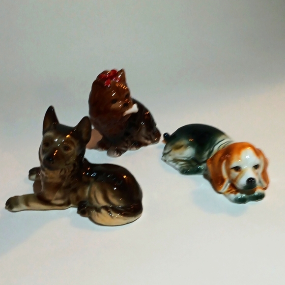 Other - Ceramic dogs figurines